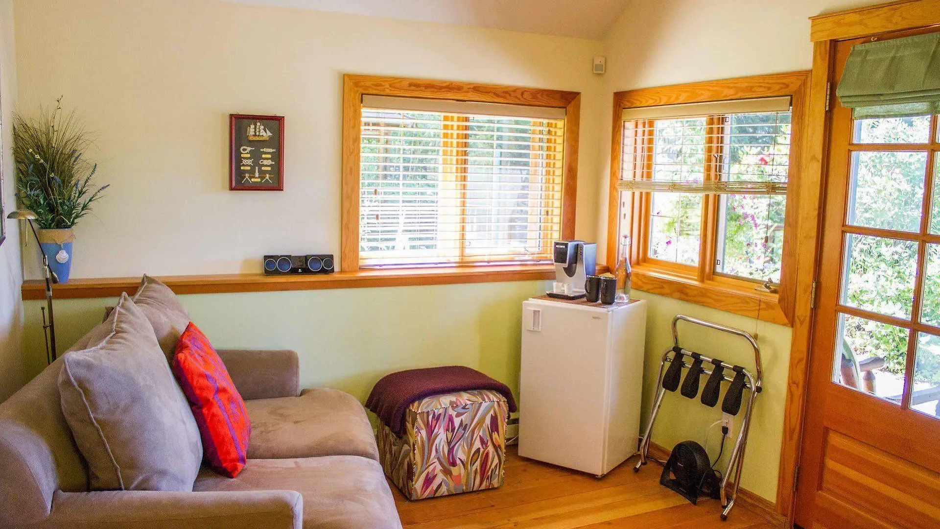 Tranquility Bay Waterfront Inn Sechelt Καναδάς
