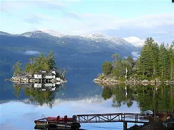 Tranquility Bay Waterfront Inn Sechelt 5*,