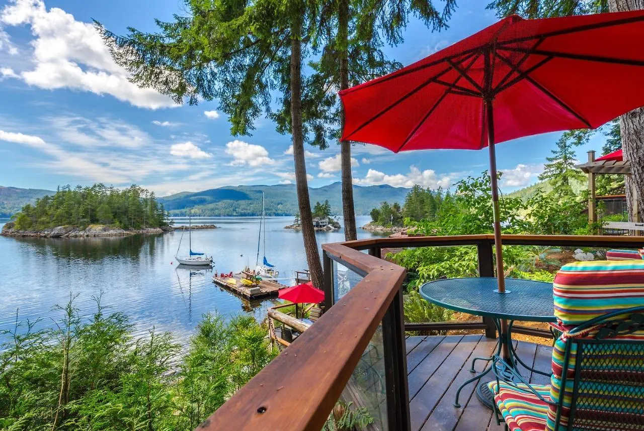 Tranquility Bay Waterfront Inn Sechelt