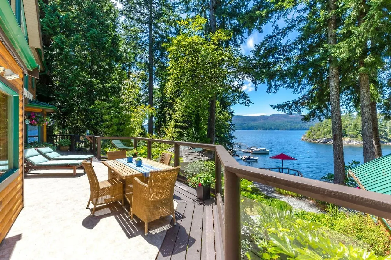 Tranquility Bay Waterfront Inn Sechelt Canada