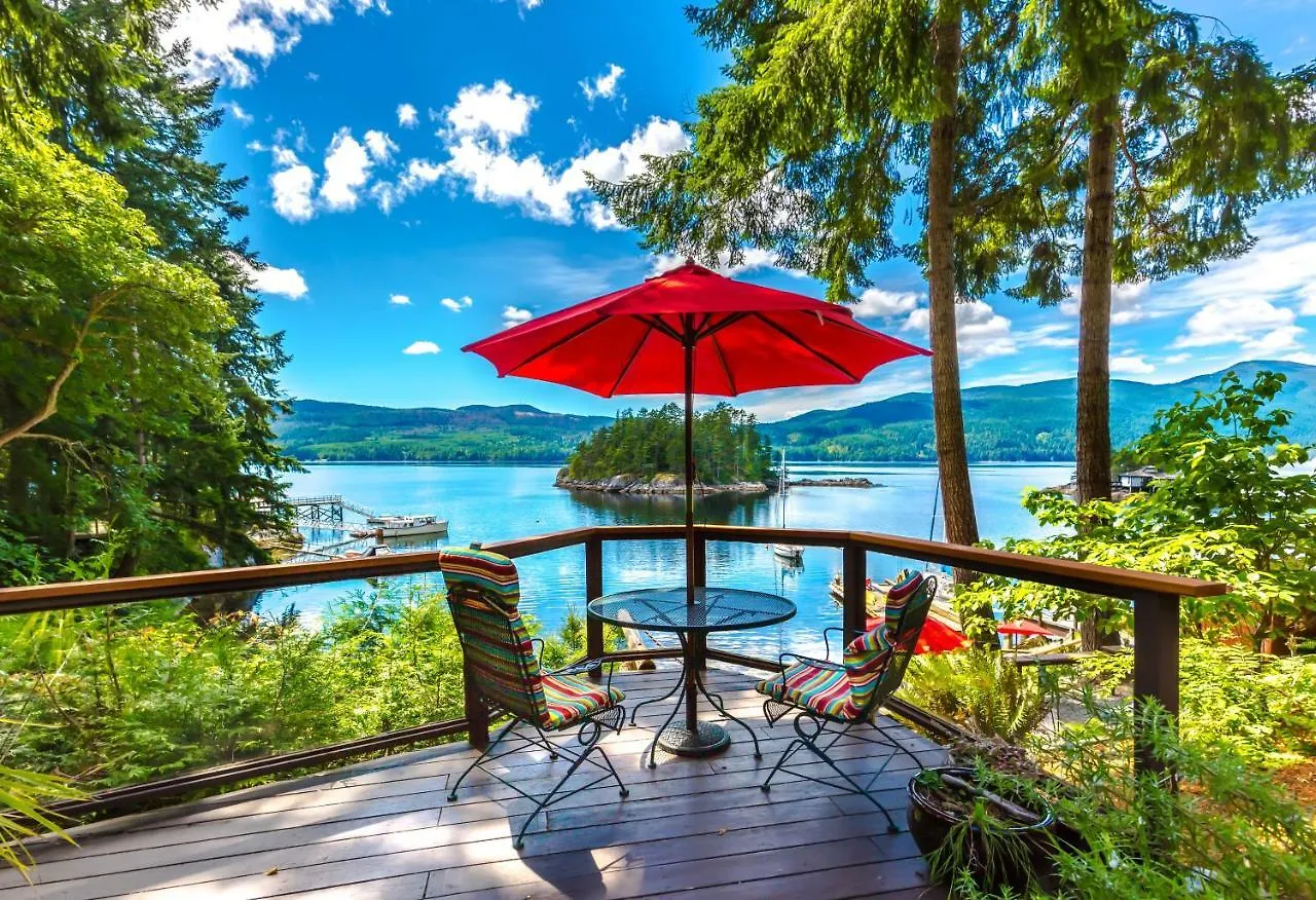 Tranquility Bay Waterfront Inn Sechelt