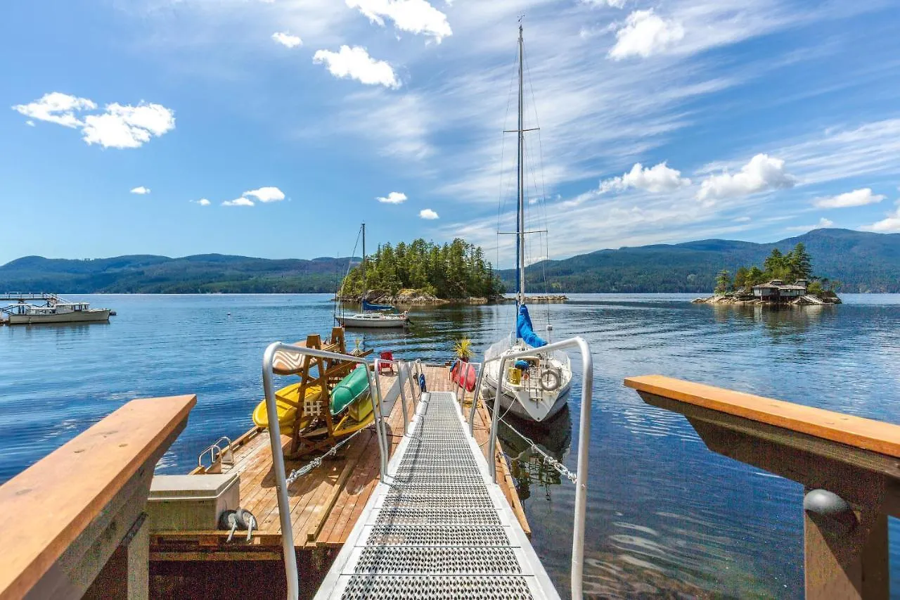 Tranquility Bay Waterfront Inn Sechelt