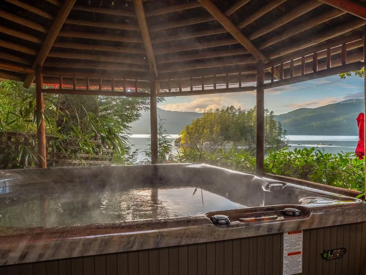 Tranquility Bay Waterfront Inn Sechelt 5*,
